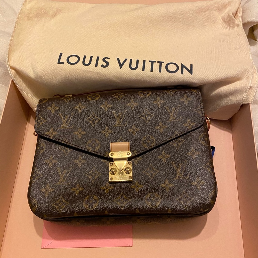 LV Pochette Métis Monogram
